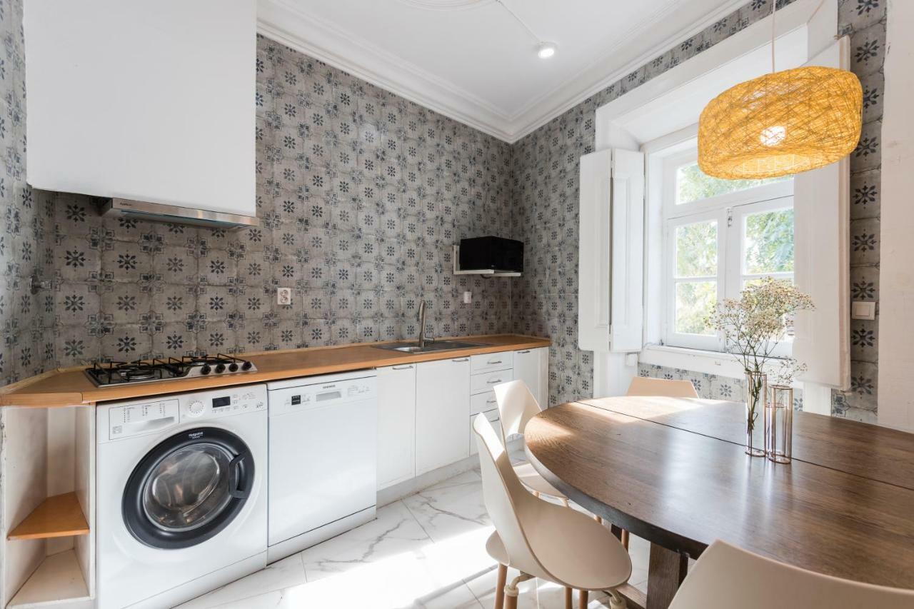 Alfama Tale Four-Bedroom Apartment W/ River View - By Lu Holidays Lisabona Exterior foto