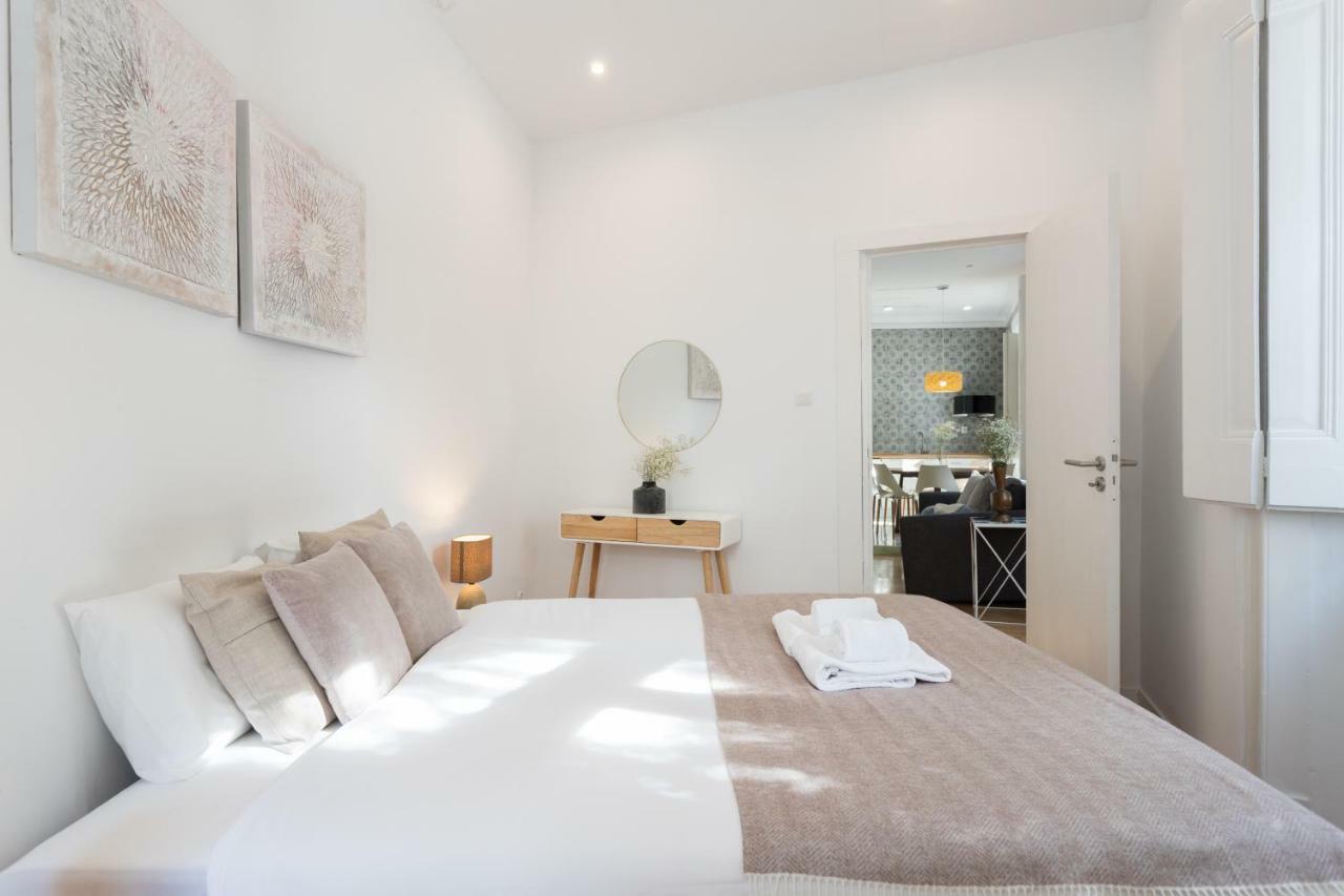 Alfama Tale Four-Bedroom Apartment W/ River View - By Lu Holidays Lisabona Exterior foto